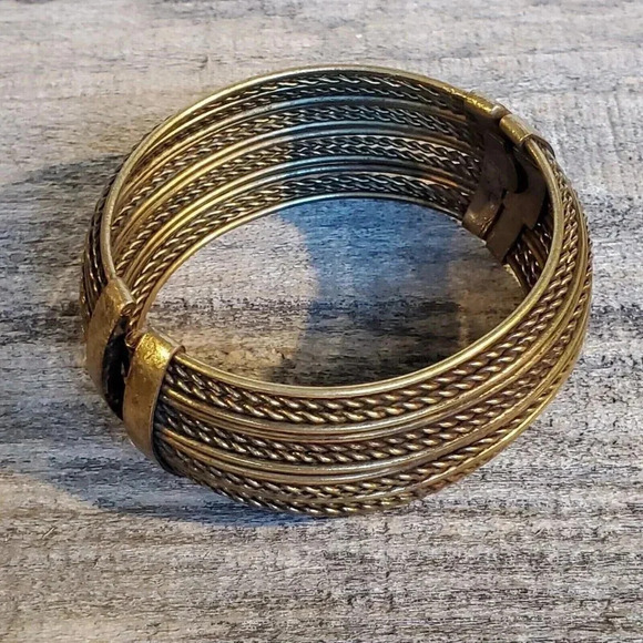 Vintage Y2K 90s Grunge Steampunk Bronze Hinged Metal Bangle Bracelet - Picture 2 of 8